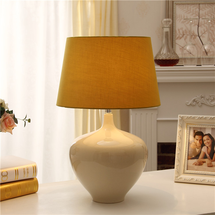 TC00123 table lamp