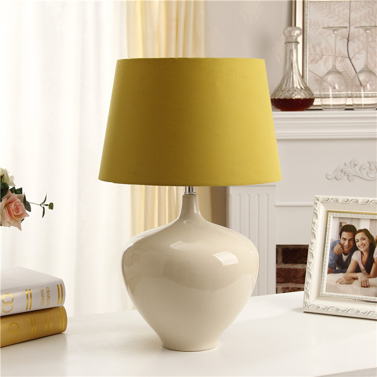 TC00123 table lamp